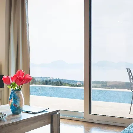 Magganos Sunset Apartment Manganos